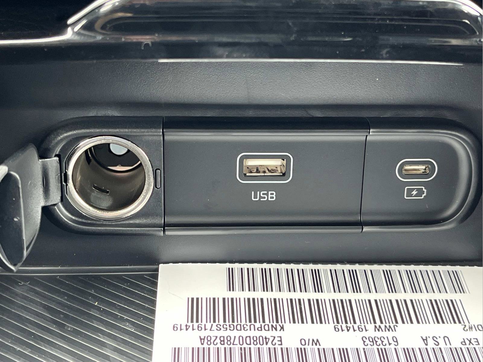 New 2025 Kia Sportage LX image 29