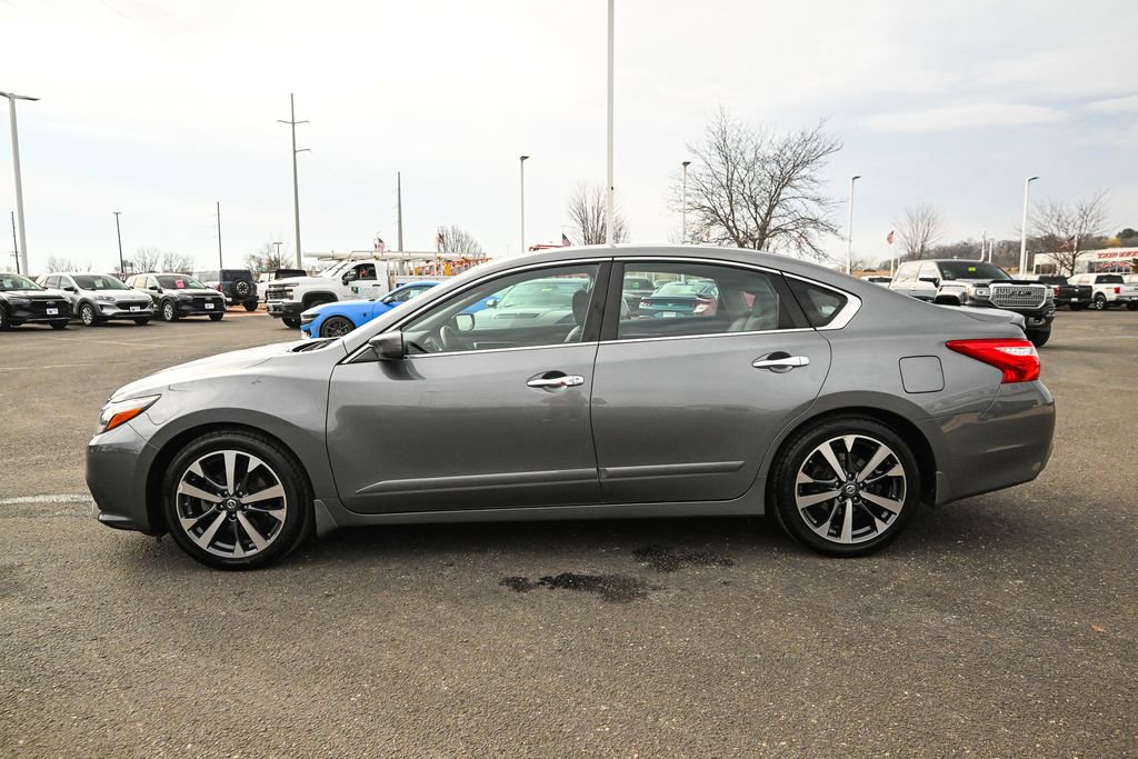 Used 2016 Nissan Altima 2.5 SR image 8