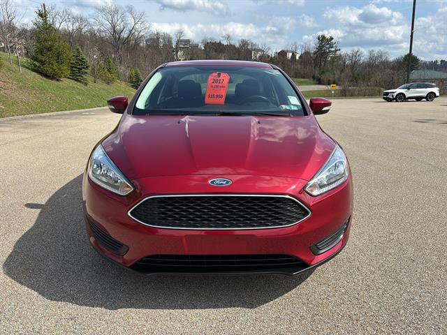 Used 2017 Ford Focus SE w/ Cold Weather Package image 7