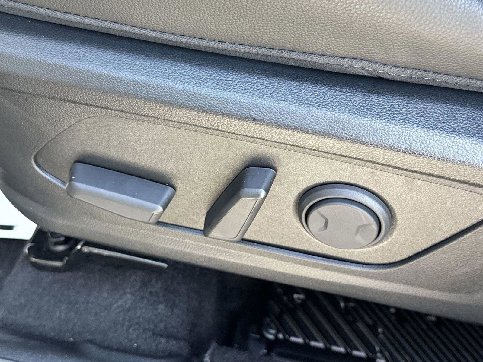 New 2026 Hyundai Santa Cruz Limited image 17