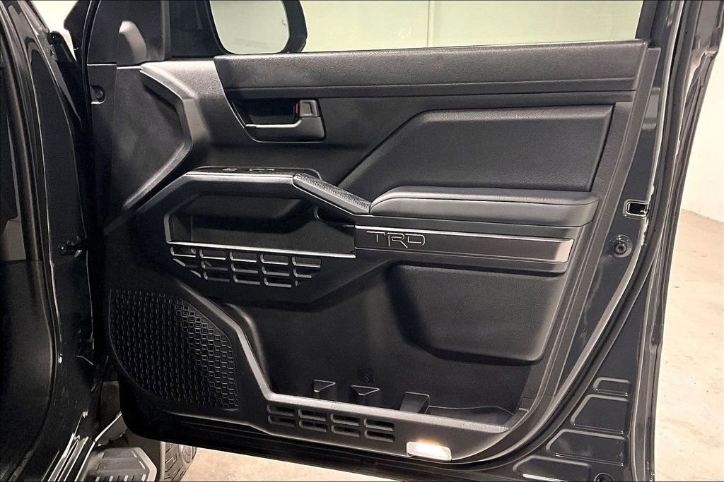 Used 2025 Toyota 4Runner TRD Off-Road image 22