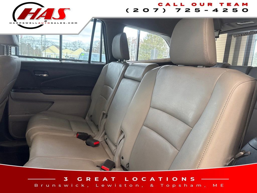 Used 2017 Honda Pilot Touring image 12