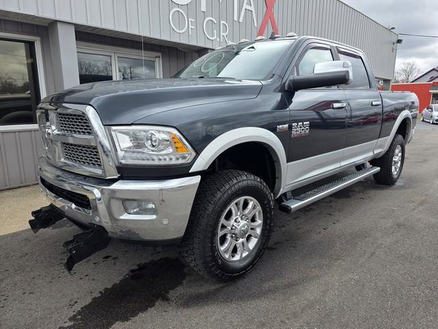 Used 2018 RAM 2500 Laramie w/ Snow Chief Group AWD/4WD image 4