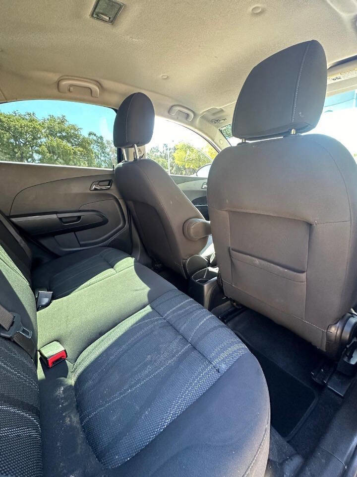 Used 2019 Chevrolet Sonic LT w/ Convenience Package image 22