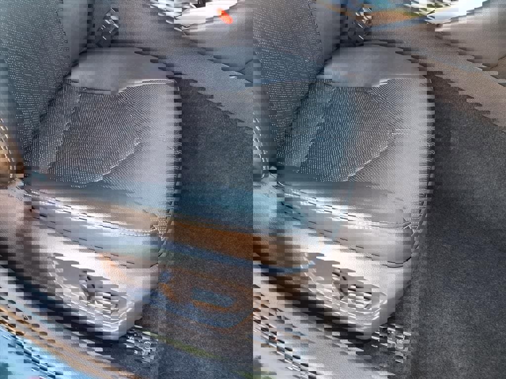 Used 2020 Toyota Camry XSE image 19