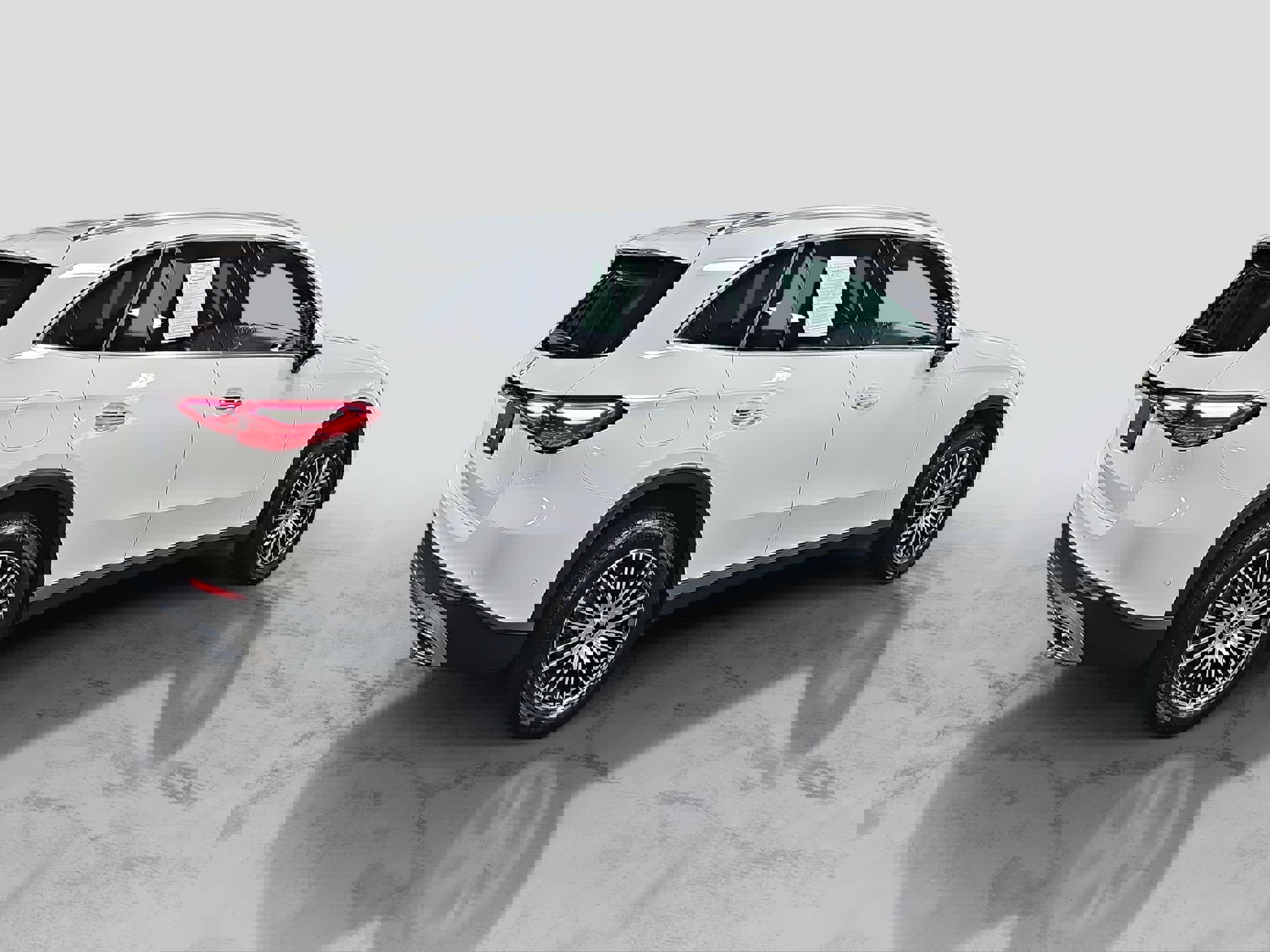 Certified 2025 Mercedes-Benz GLC 300 image 6