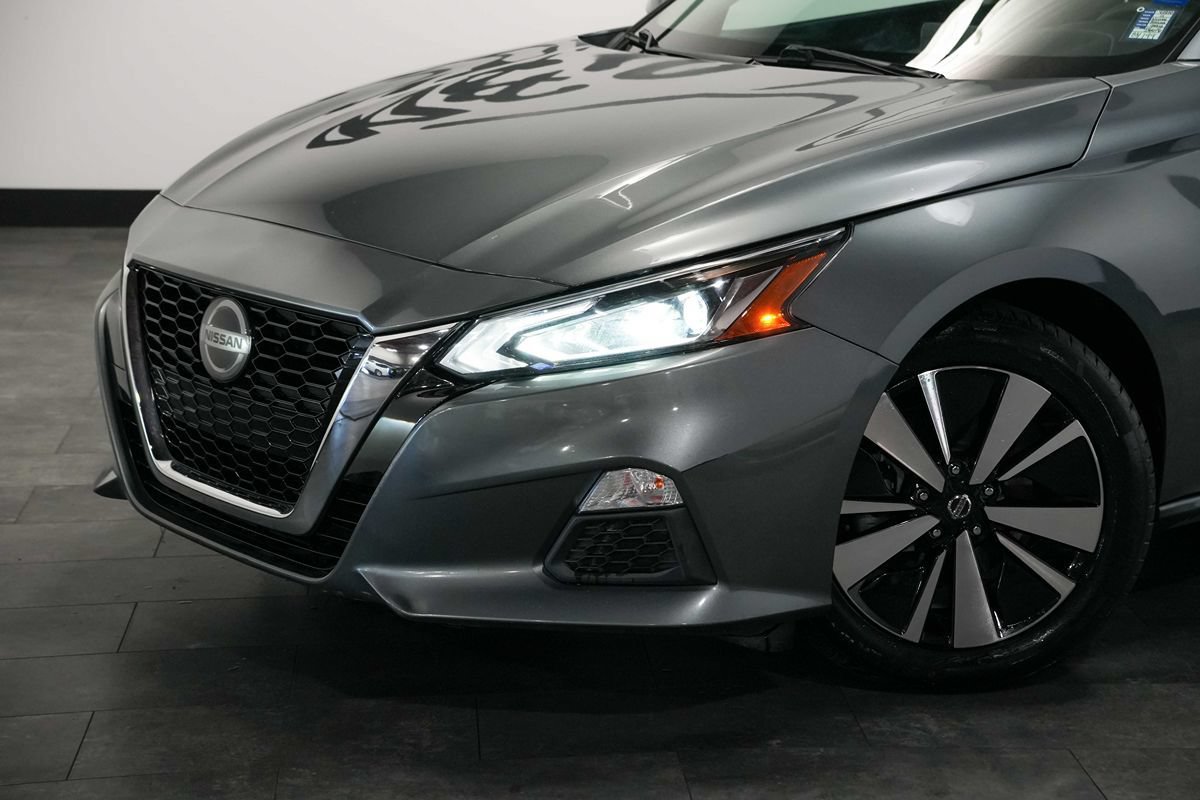 Used 2021 Nissan Altima 2.5 SV FWD image 10