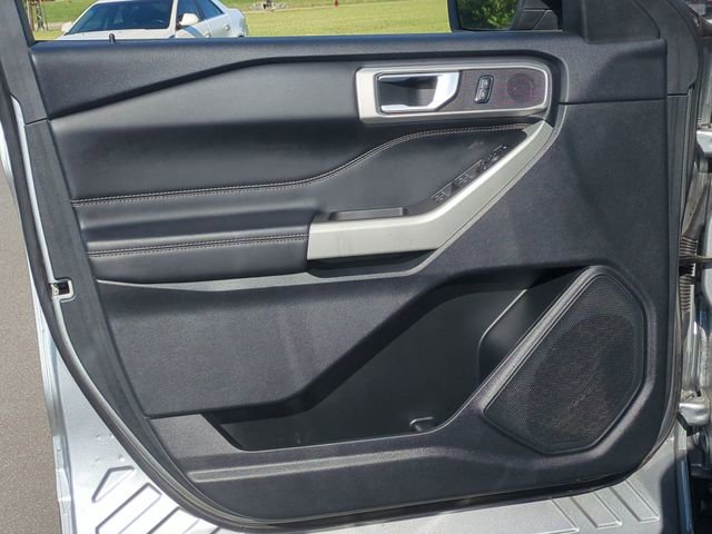 Used 2023 Ford Explorer XLT RWD image 19