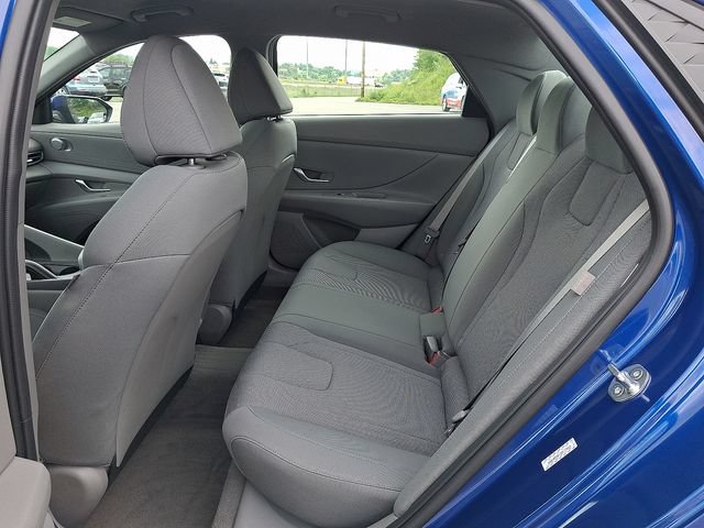 Certified 2024 Hyundai Elantra SE FWD image 10