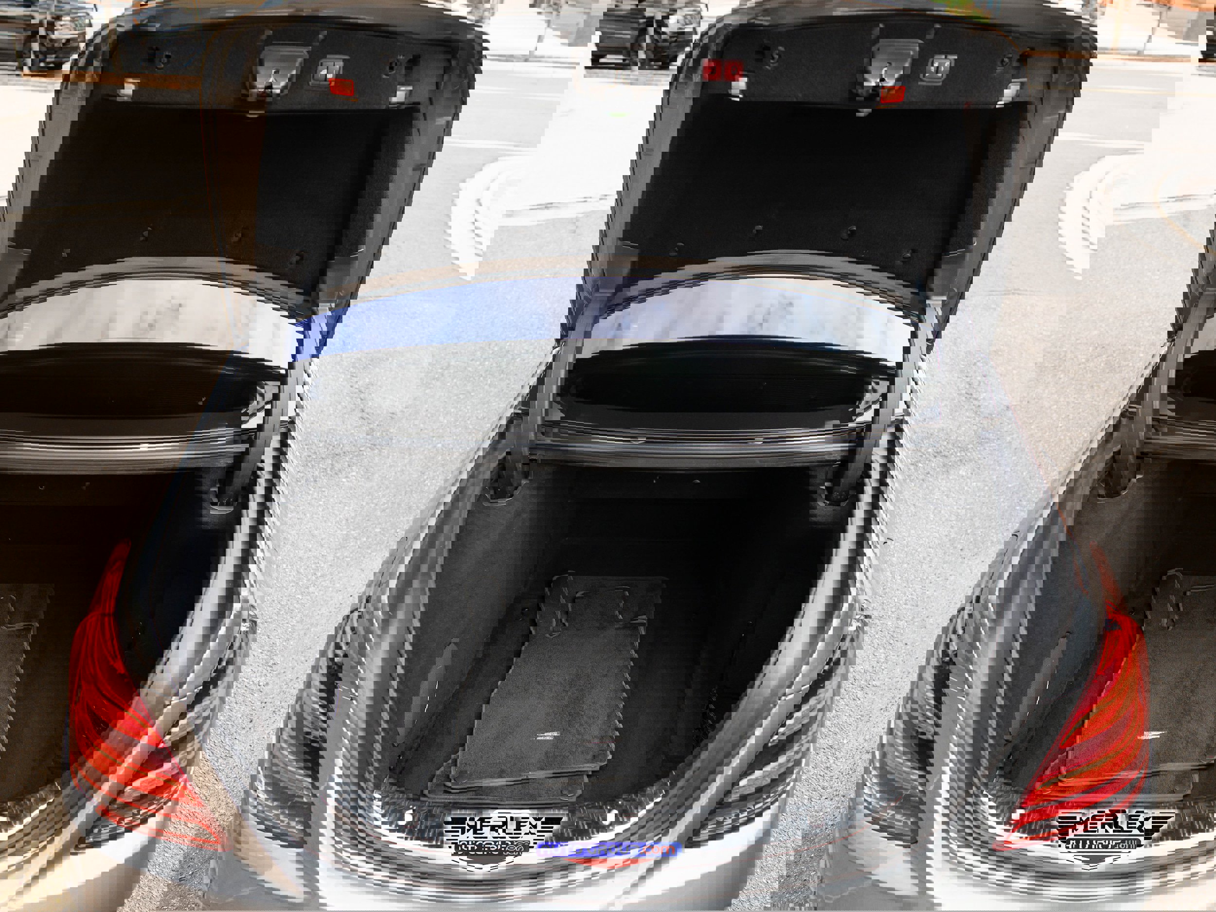 Used 2019 Mercedes-Benz S 560 4MATIC Sedan w/ Premium Package image 54