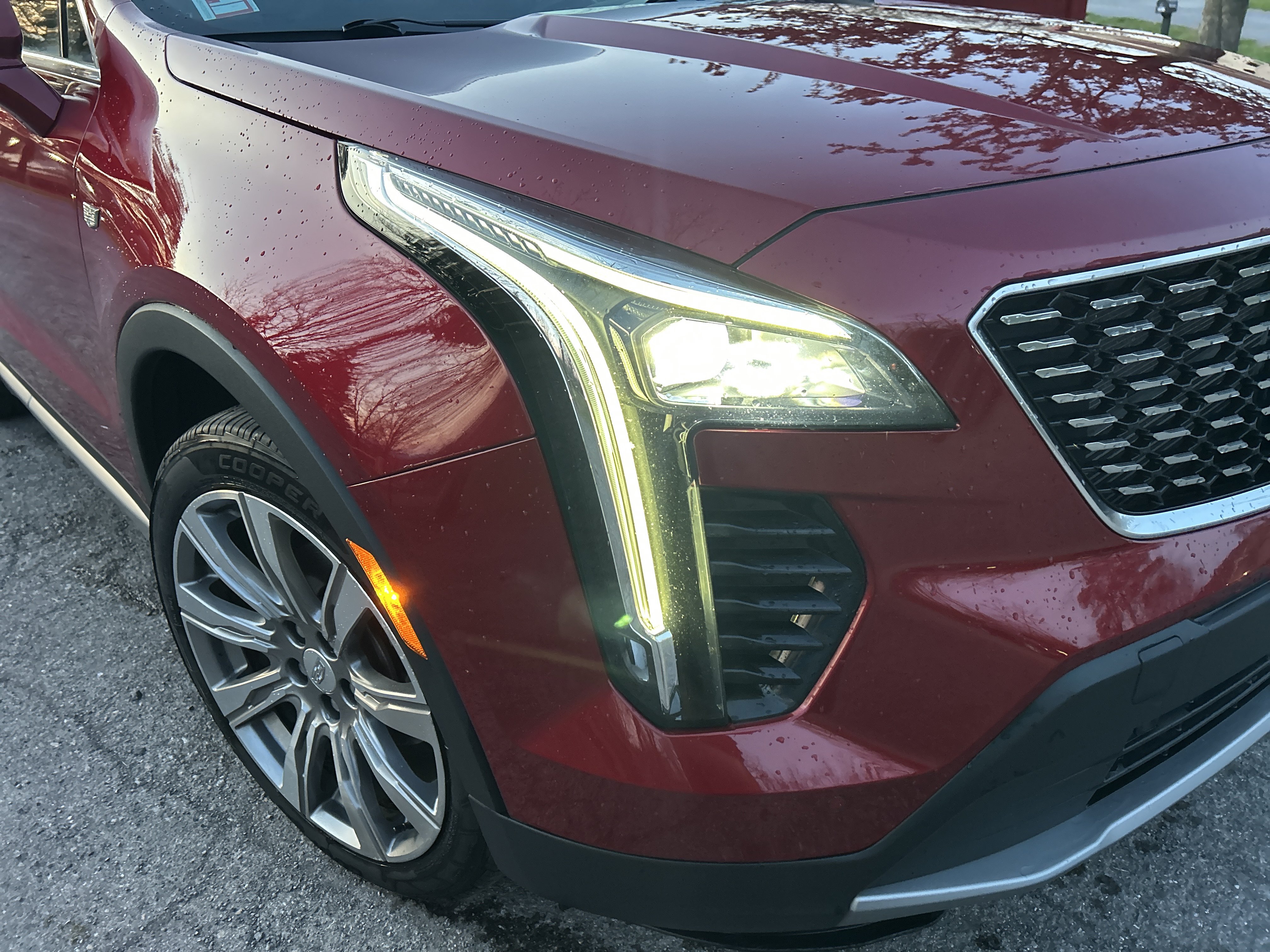 Used 2019 Cadillac XT4 Premium Luxury AWD/4WD image 9