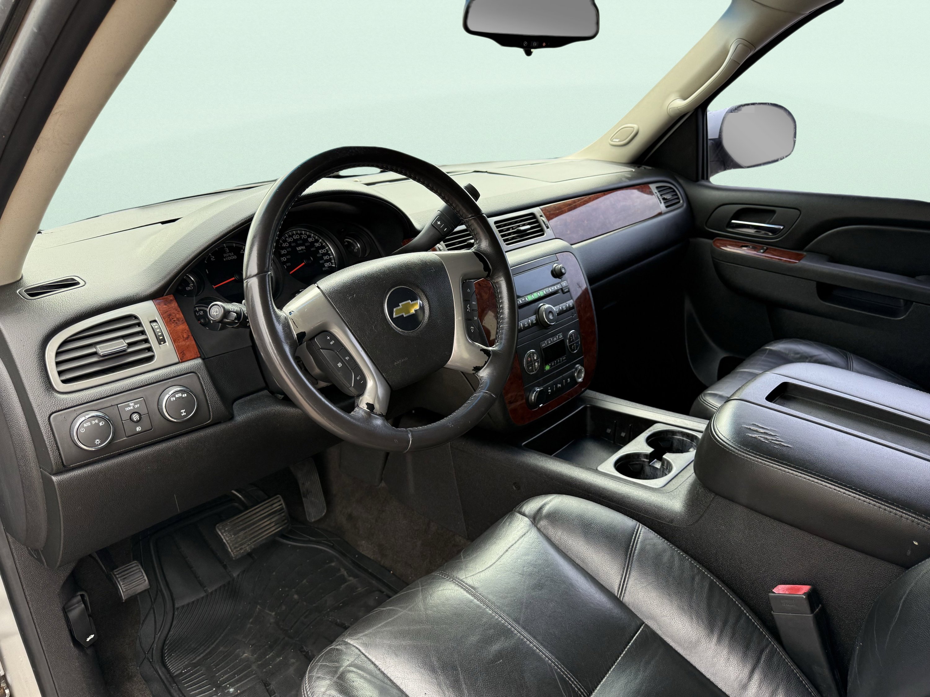 Used 2011 Chevrolet Tahoe LT image 28