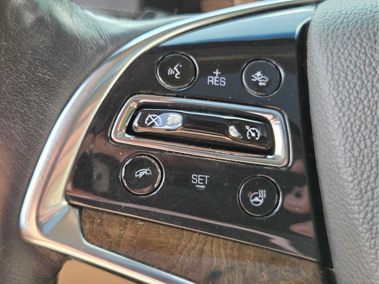 Used 2020 Cadillac Escalade Luxury AWD/4WD image 32
