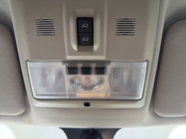 Used 2013 Land Rover LR4 HSE image 44