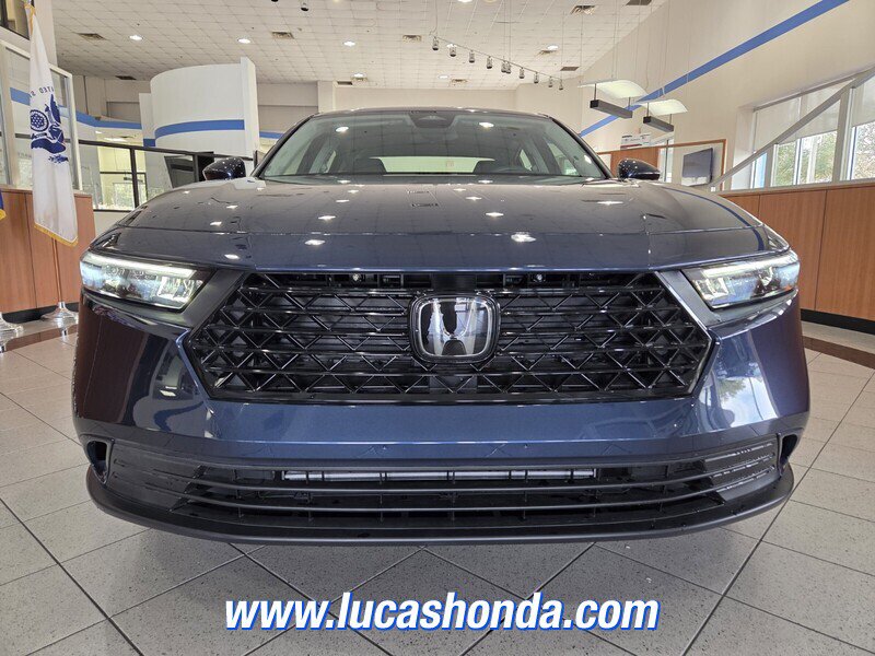 Used 2024 Honda Accord EX image 2