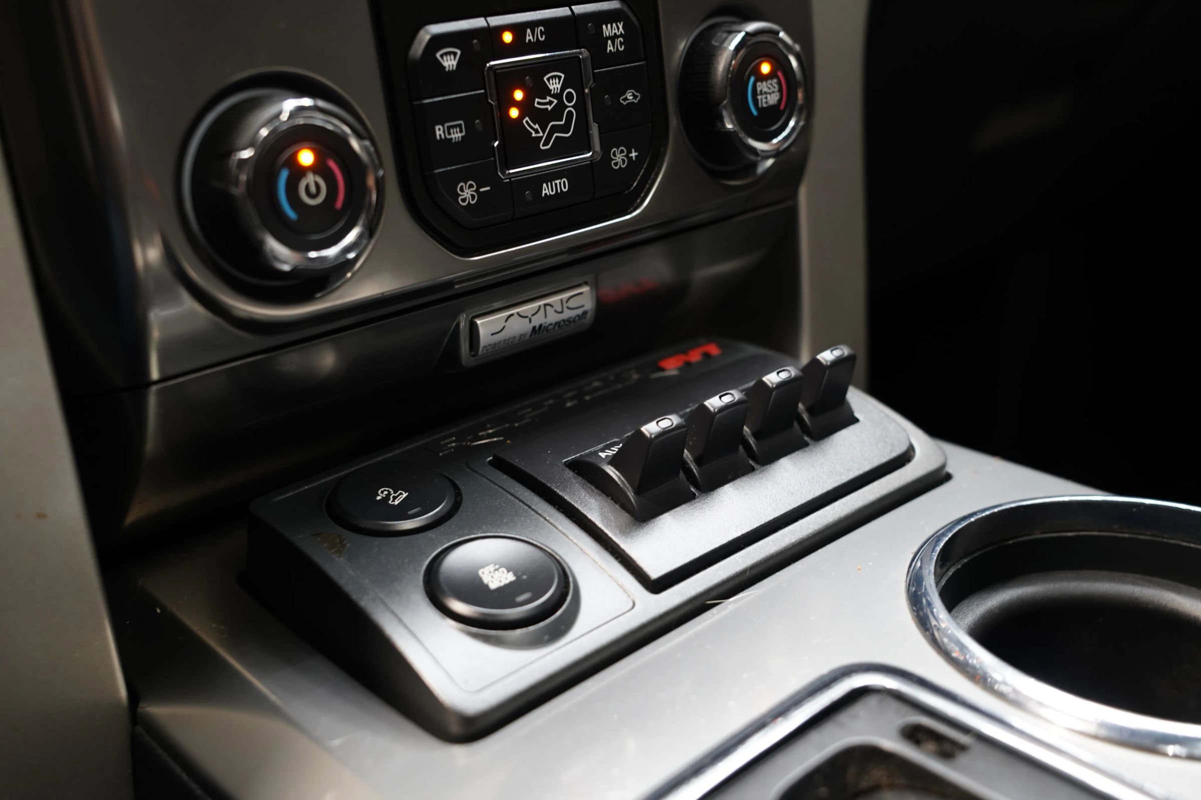 Used 2014 Ford F150 Raptor w/ Equipment Group 801A Luxury image 61