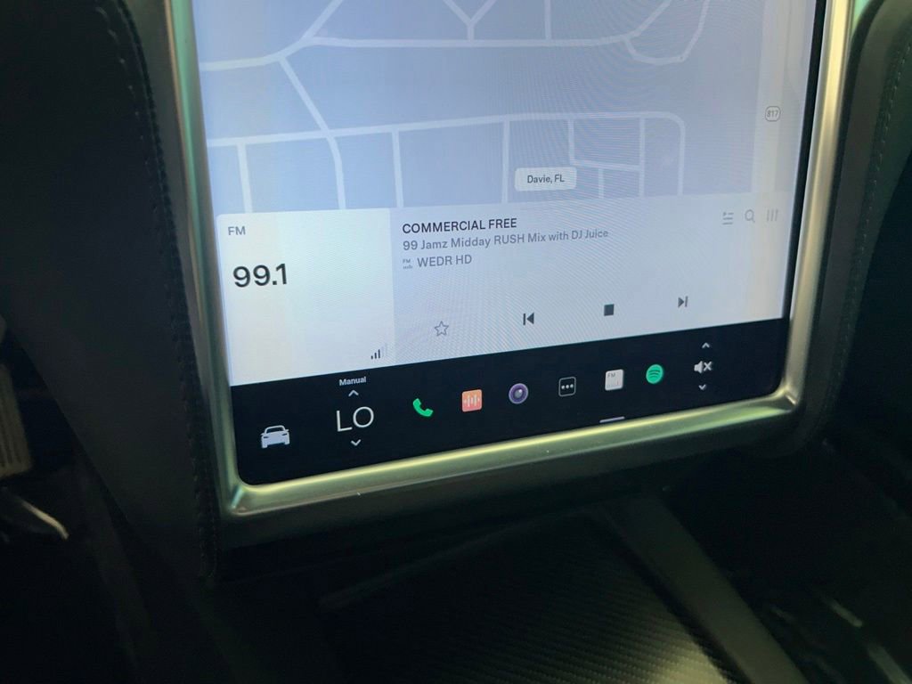 Used 2018 Tesla Model X 75D AWD/4WD image 7
