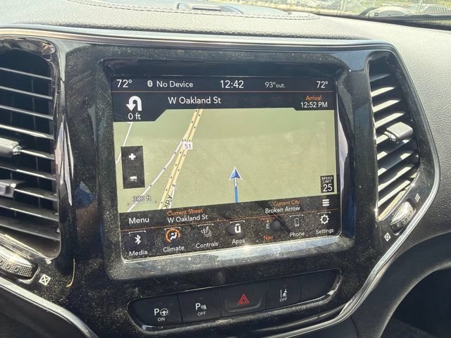 Used 2019 Jeep Cherokee Limited w/ Technology Group AWD/4WD image 14