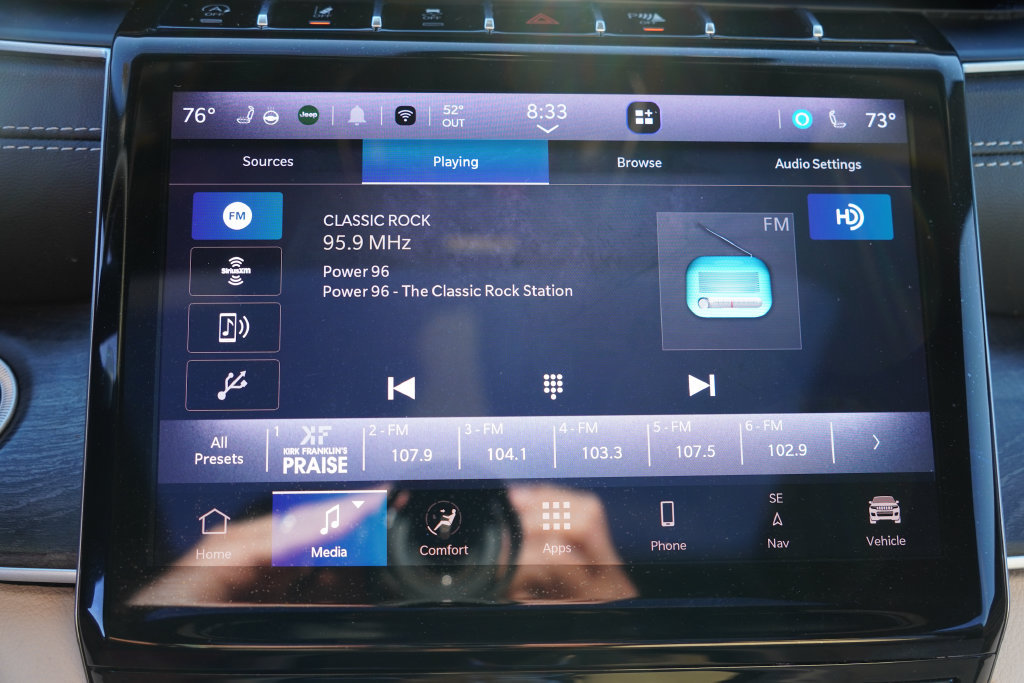 Certified 2025 Jeep Grand Cherokee Limited w/ Luxury Tech Group II AWD/4WD image 29