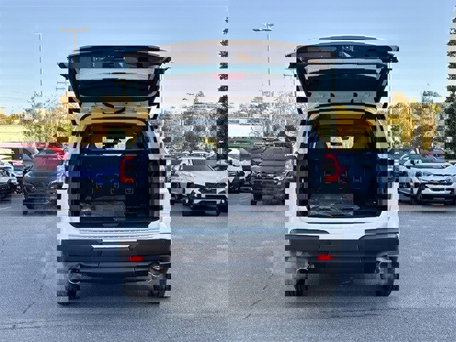 New 2025 Subaru Ascent Limited image 16