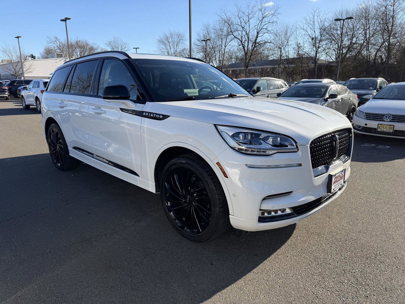 Used 2024 Lincoln Aviator Reserve w/ Equipment Group 201A image 3