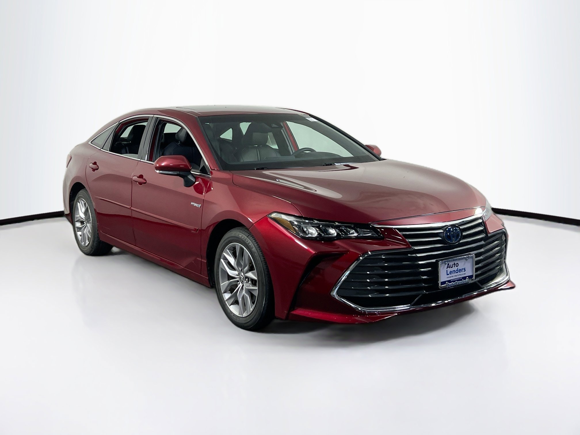 Used 2021 Toyota Avalon XLE image 3