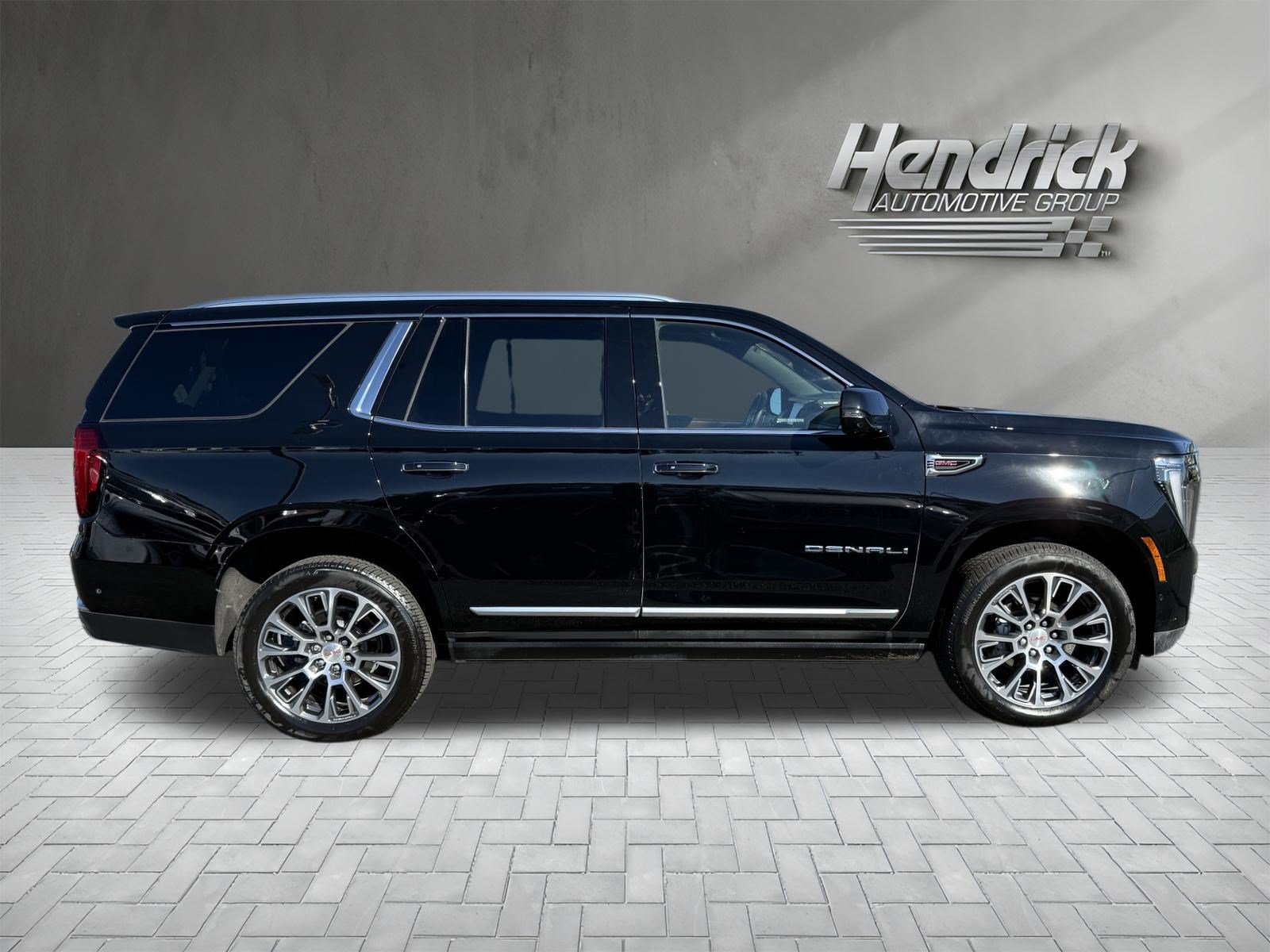 Used 2026 GMC Yukon Denali w/ Sun & Power Step Package AWD/4WD image 10