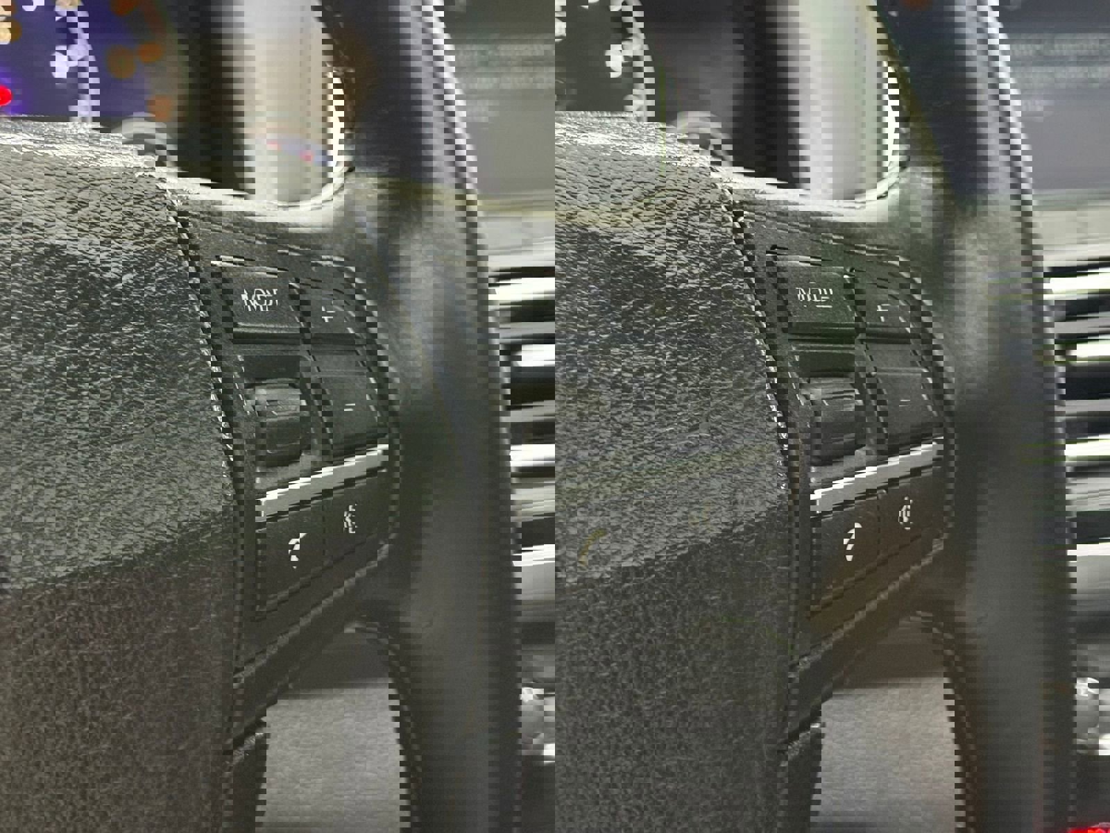 Used 2013 BMW 750Li LWB image 27