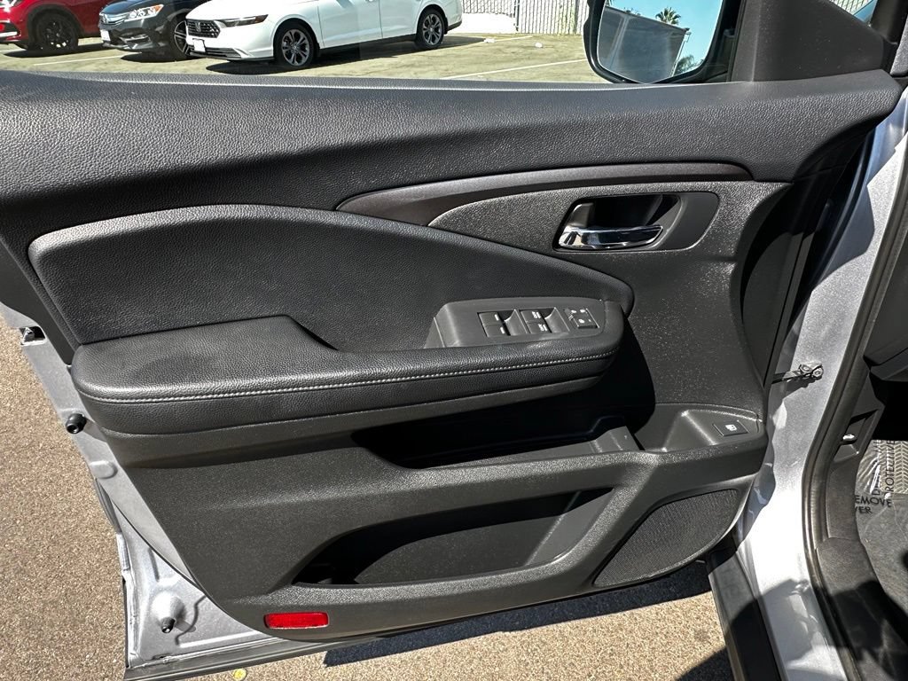 Used 2019 Honda Passport Sport image 23