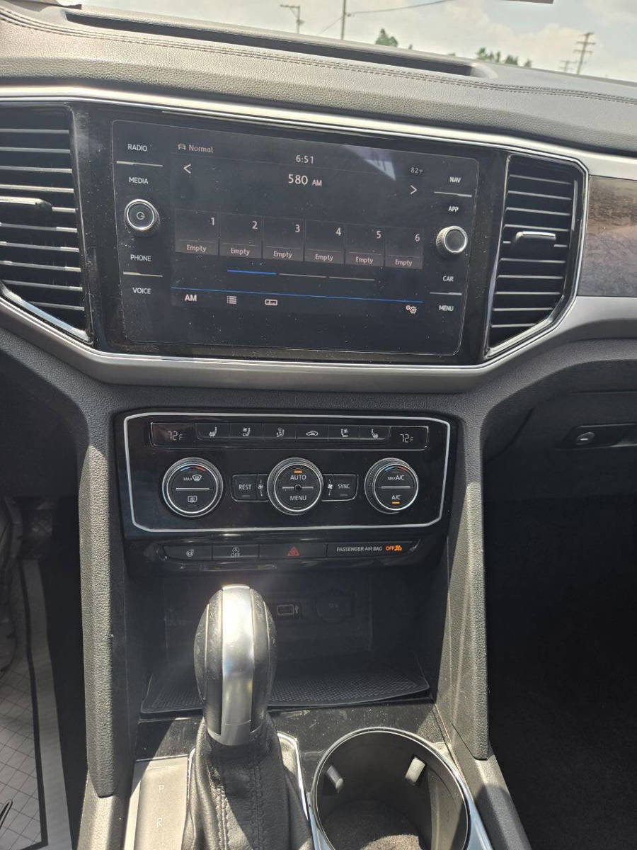 Used 2018 Volkswagen Atlas SEL Premium image 44