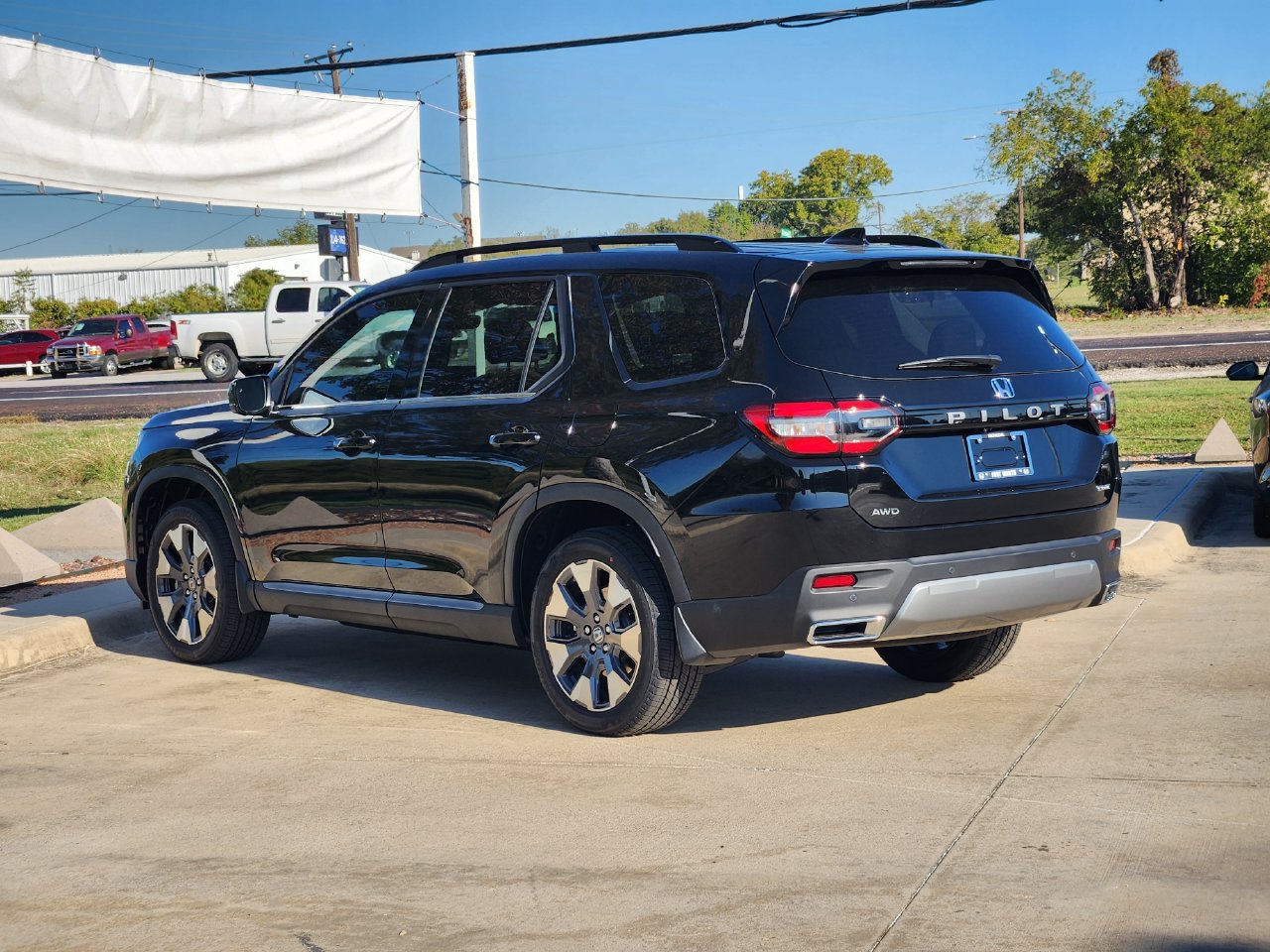 New 2026 Honda Pilot Elite image 4