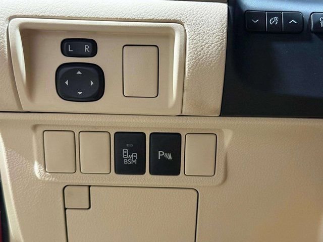 Used 2014 Lexus ES 300h image 19