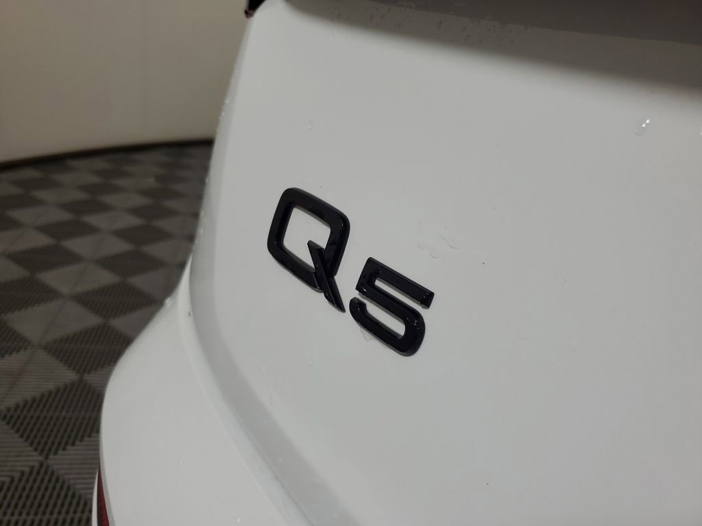 Used 2024 Audi Q5 e Prestige w/ Prestige Package AWD/4WD image 8