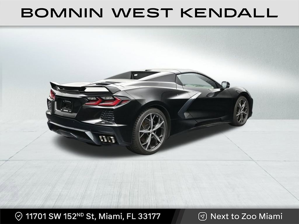 Used 2021 Chevrolet Corvette Stingray Premium Conv w/ Z51 Performance Package image 3