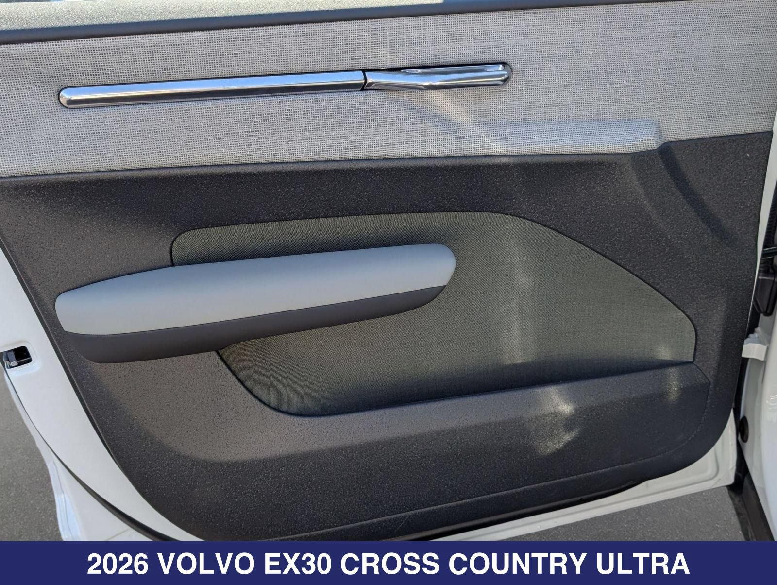 New 2026 Volvo EX30 Cross Country Ultra w/ Protection Package Premier AWD/4WD image 7