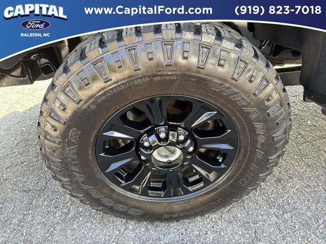 Used 2022 Ford F250 XLT w/ Black Appearance Package AWD/4WD image 13