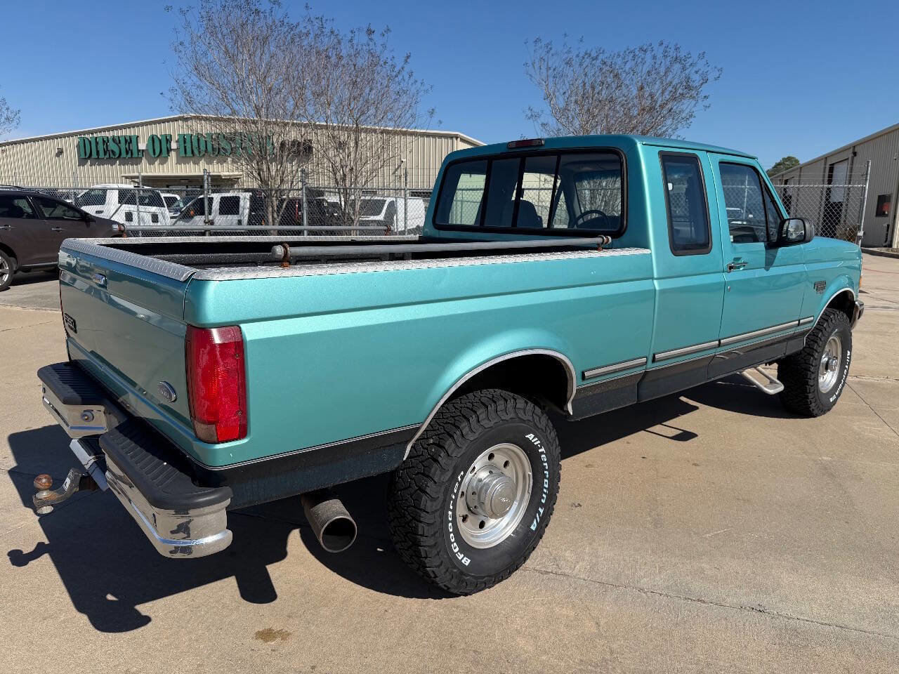 Used 1997 Ford F250 XLT AWD/4WD image 2