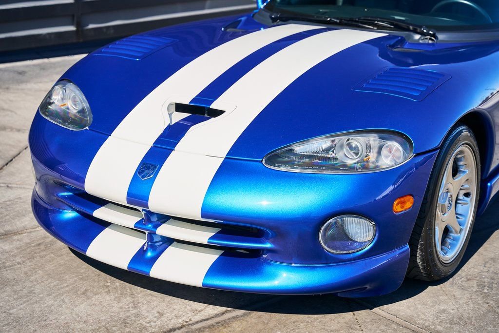 Used 1996 Dodge Viper GTS RWD image 8