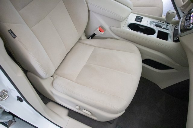 Used 2018 Nissan Murano SV w/ Premium Package image 15