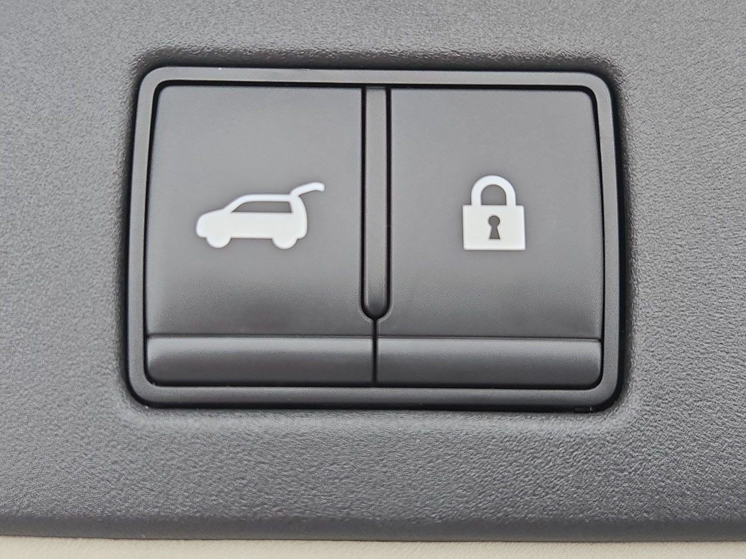 Used 2024 Nissan Ariya FWD image 31