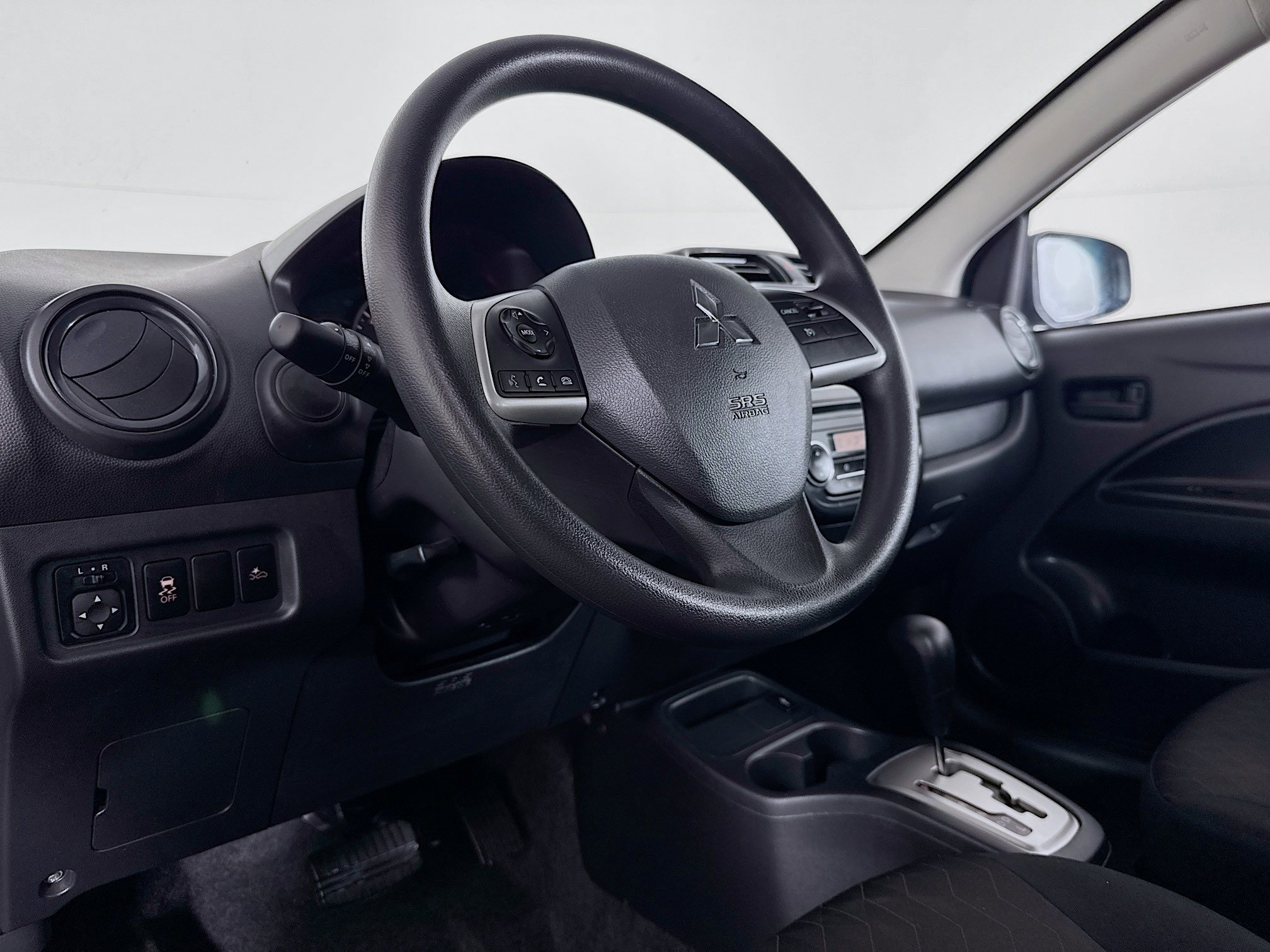 Used 2024 Mitsubishi Mirage ES image 21