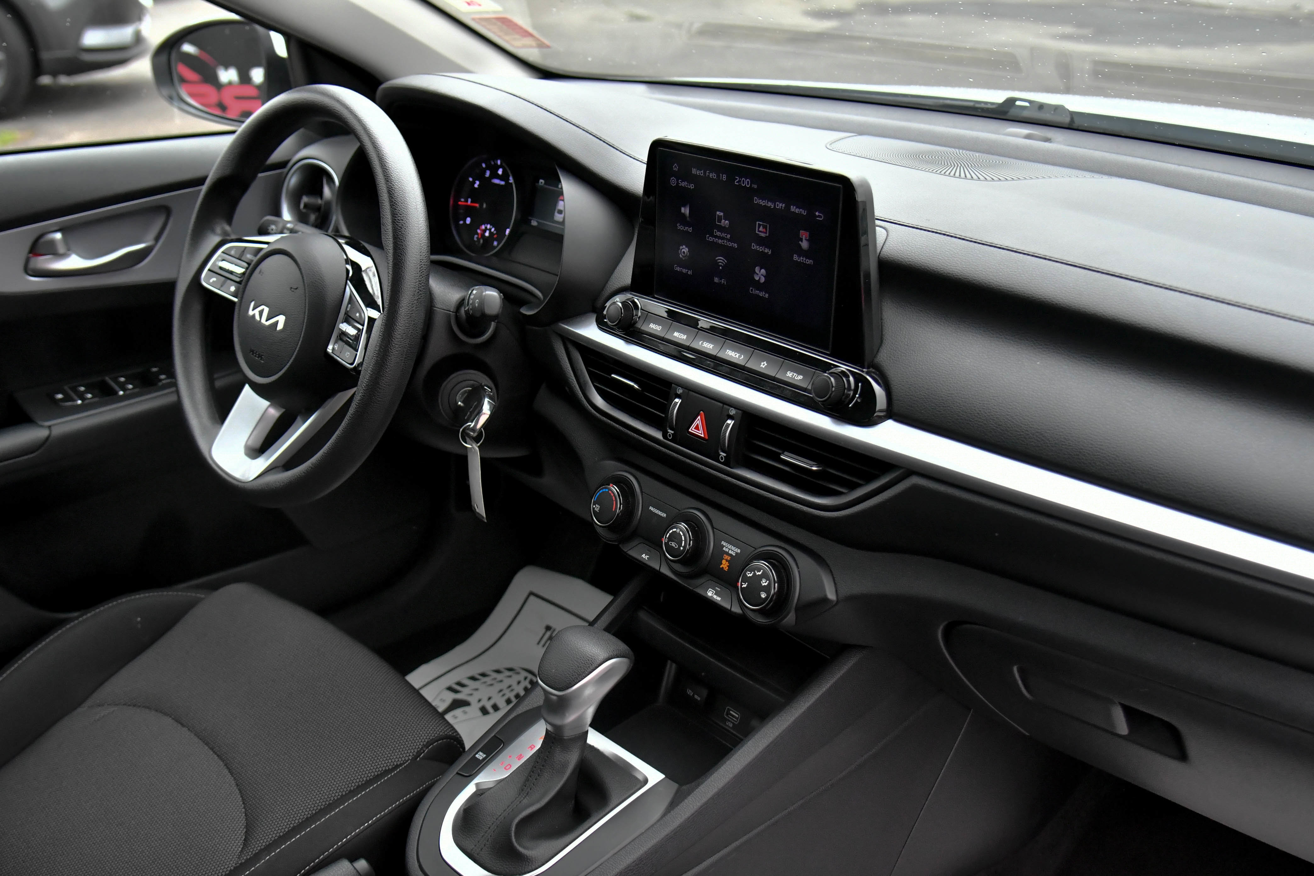 Used 2024 Kia Forte LXS image 35