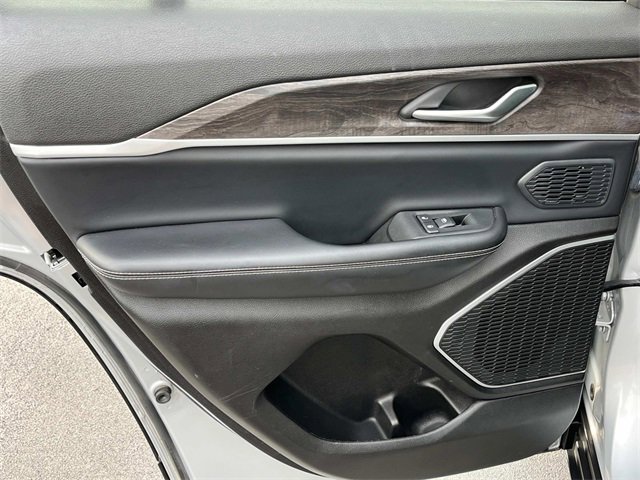 Used 2023 Jeep Grand Cherokee 4WD 4xe image 16