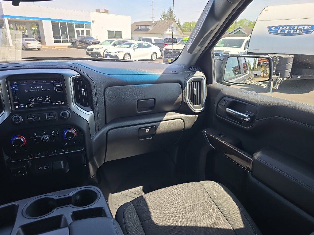 Certified 2021 Chevrolet Silverado 1500 RST w/ Z71 Off-Road Package AWD/4WD image 21
