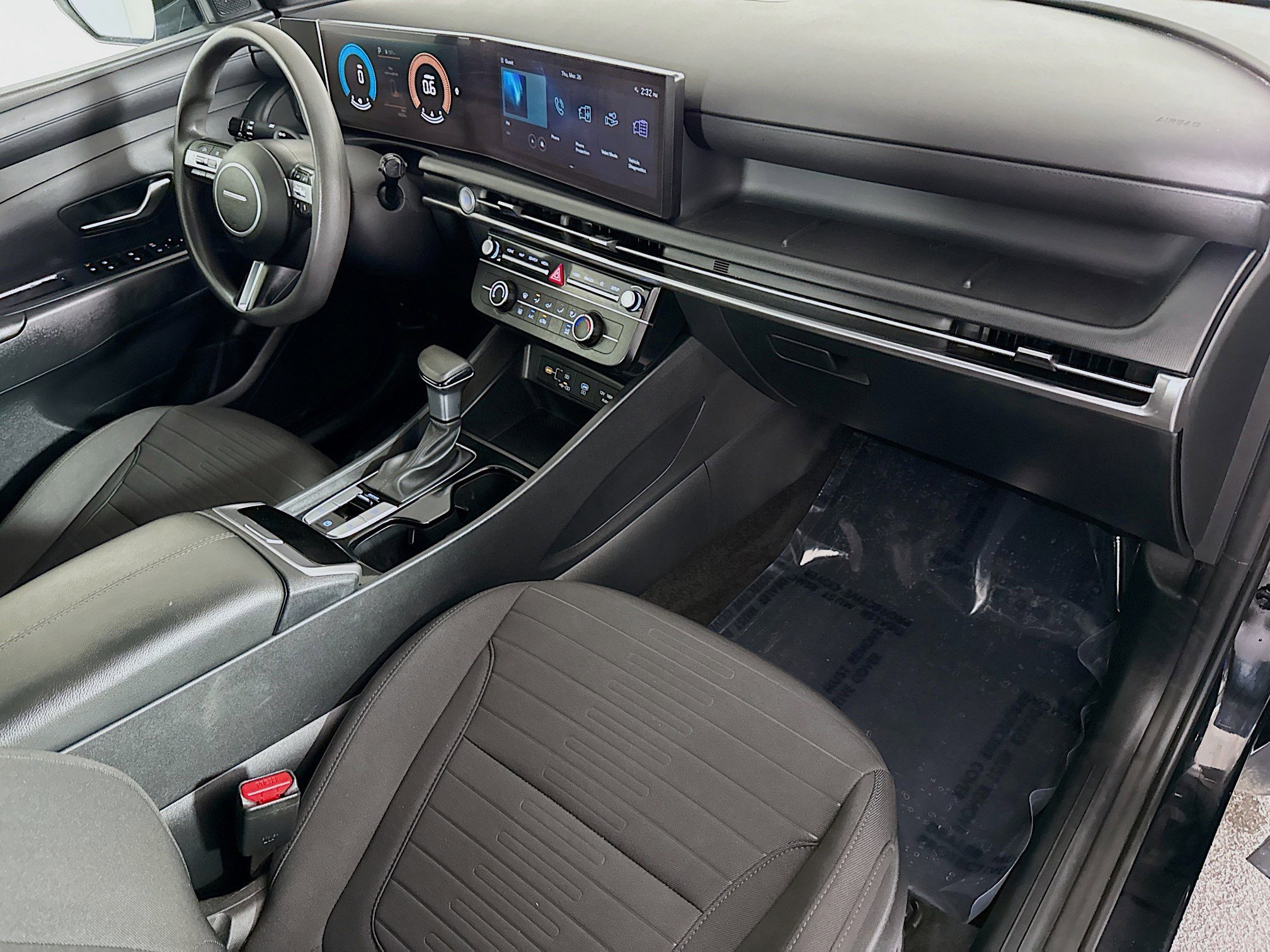 Used 2025 Hyundai Santa Cruz SE image 30