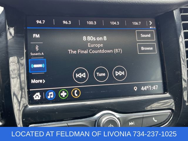 Certified 2022 Chevrolet Trax LT w/ LT Convenience Package image 13