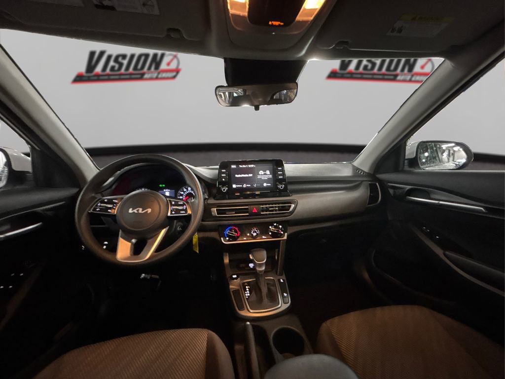 Used 2023 Kia Seltos LX image 26