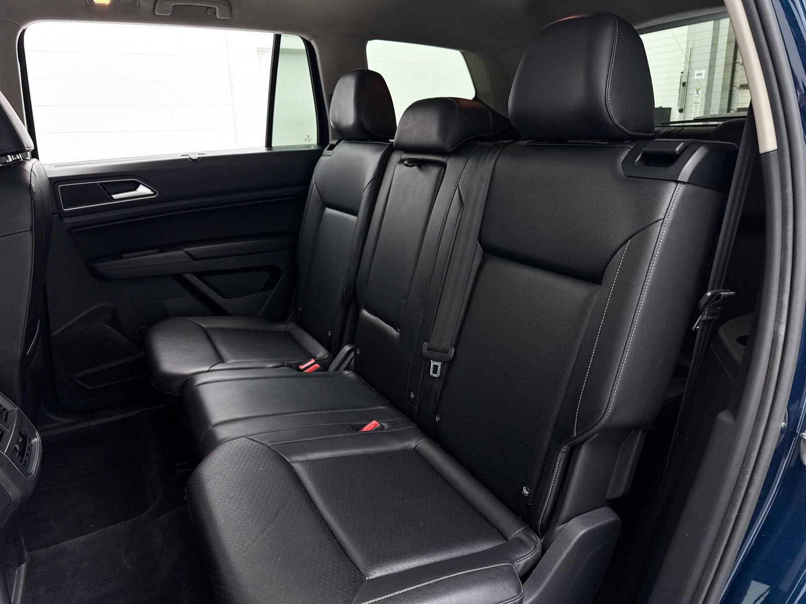 Used 2018 Volkswagen Atlas SEL FWD image 30