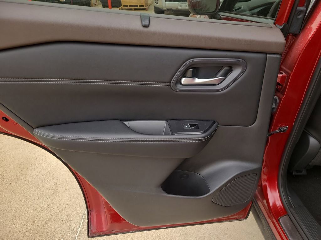 Certified 2023 Nissan Rogue SL w/ SL Premium Package FWD image 14