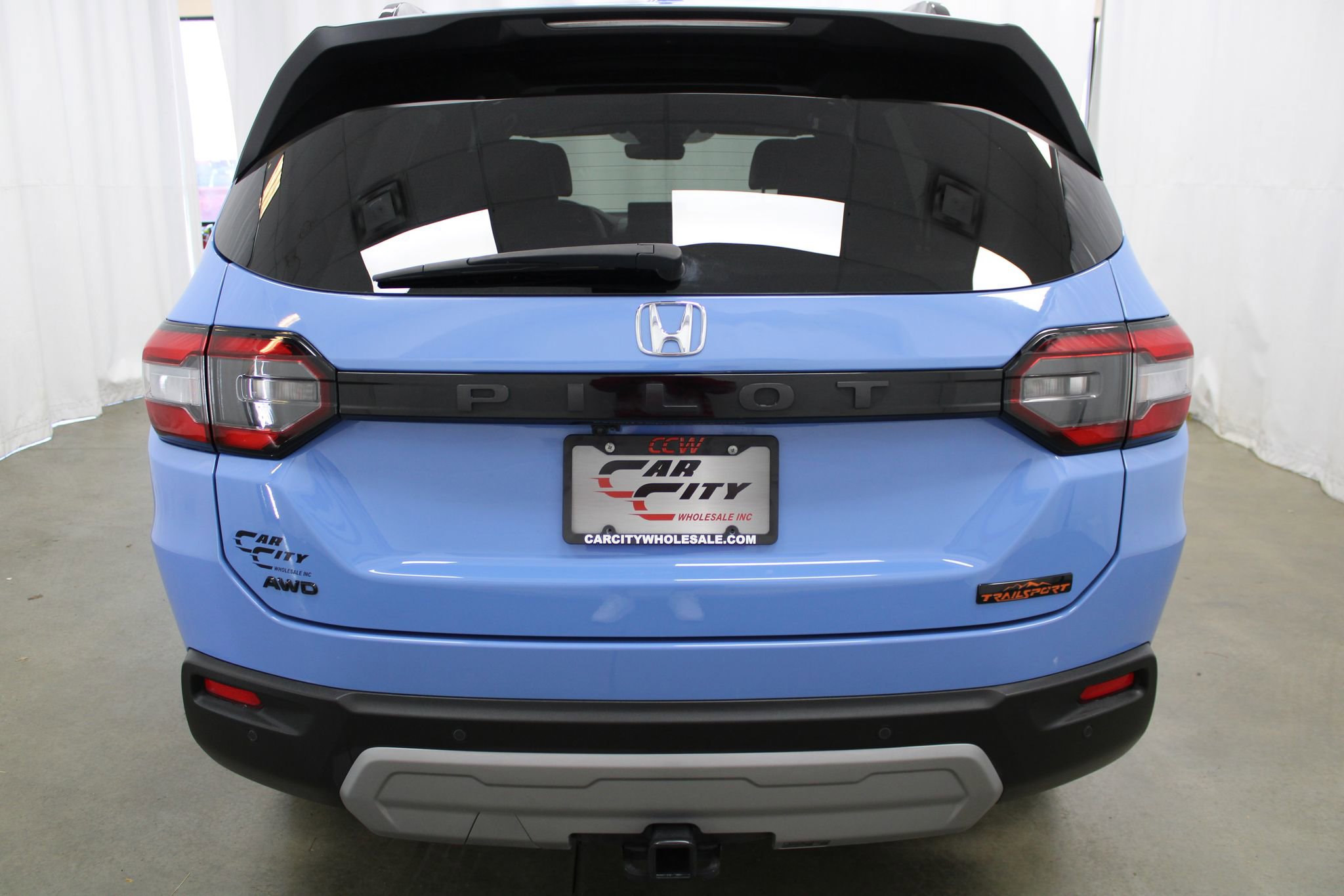 Used 2024 Honda Pilot TrailSport image 6